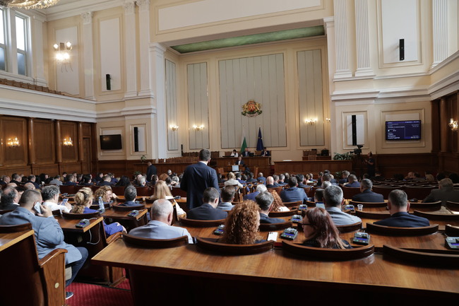 Депутатите приеха на първо и второ четене промените в Закона