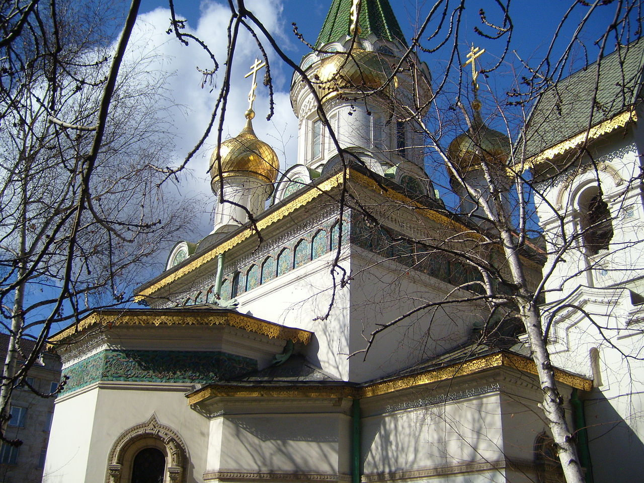 Сградата на храма Свети Николай Чудотворец в София принадлежи на