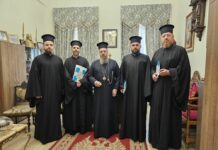 Свещеници от София, които ще поемат обгрижването на храма, като извършват обичайните богослужения