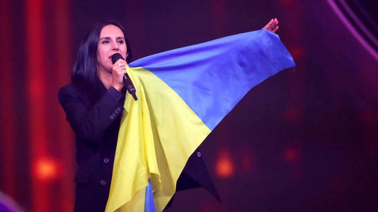 СподелиРуските власти обявиха за издирване украинската певица Джамала, предаде Скайнюз.