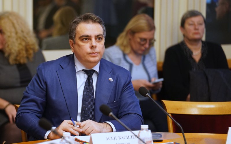 СподелиВицепремиерът и финансов министър Асен Василев каза че проверките в