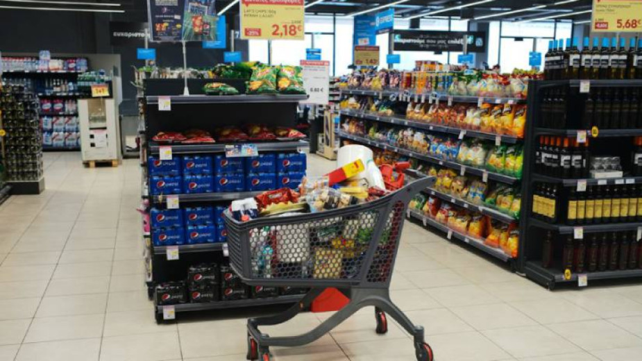 СподелиВ Гърция купуват все по малко плодове и зеленчуци поради много