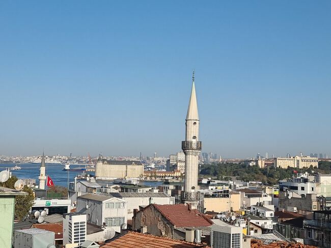 СподелиЗеметресение с магнитуд 4,1 разлюля района на Истанбул, съобщи турската