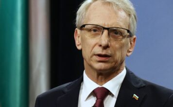 Николай Денков