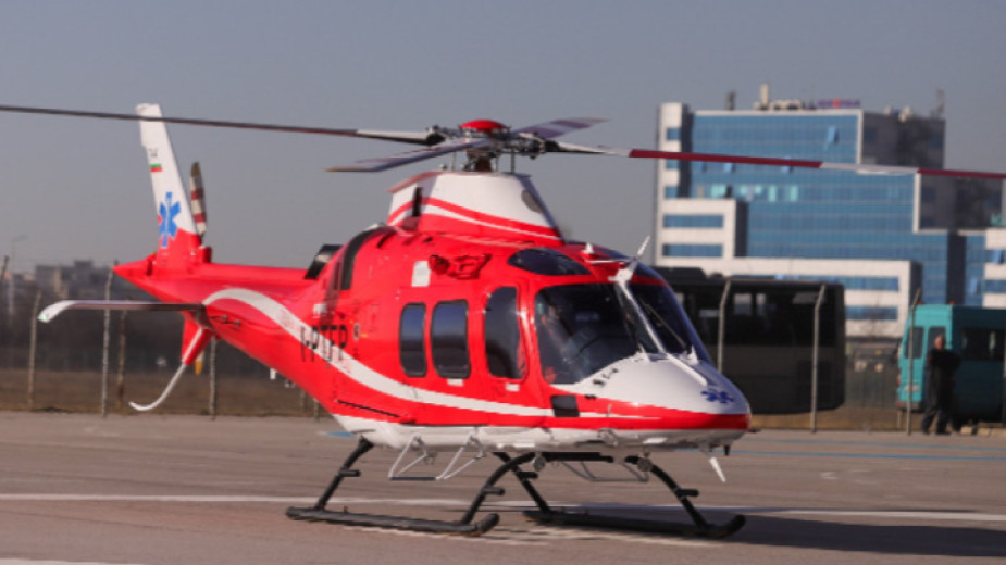 СподелиДнес ще бъде официално представен първият български медицински хеликоптер у