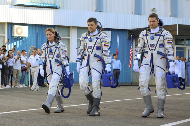 Руснакът Олег Кононенко постави нов рекорд за най-продължителен престой в космоса