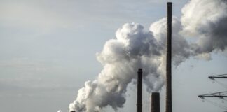 Еврокомисията иска до 2040 г. парниковите газове да бъдат съкратени с 90 на сто Снимка:АП/БТА