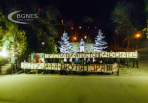 Пловдив: Прости ни, Апостоле, че си под ботуша на окупатора!