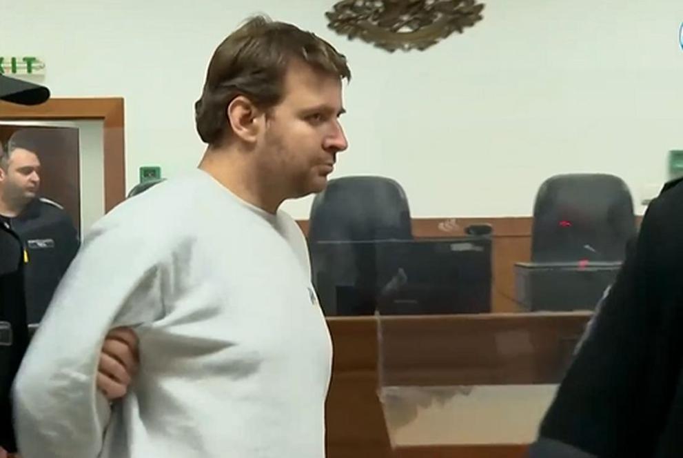 СподелиСофийският районен съд отмени задържането под стража на Илко Захариев