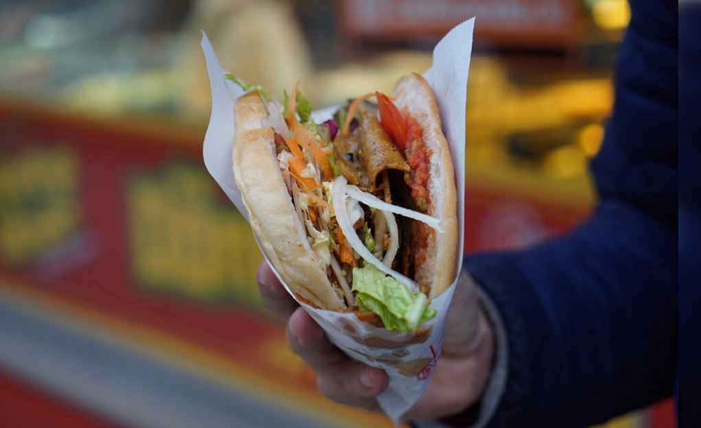 СподелиНай-добрият сандвич в целия свят се приготвя в Турция според