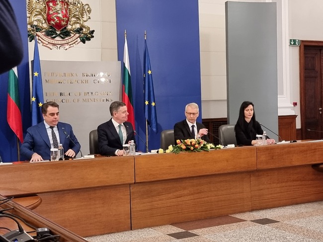 СподелиВъзможно е България да се присъедини към еврозоната през 2025
