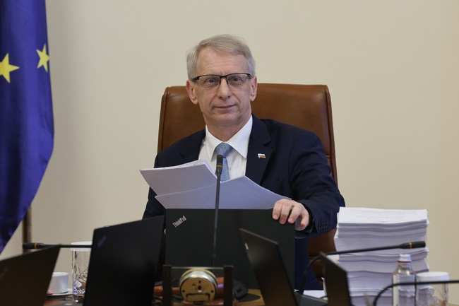 СподелиПремиерът в оставка Николай Денков благодари на всички министри от