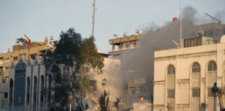 Поразената от израелски удар на 1 април сграда на иранското посоолство в Сирия