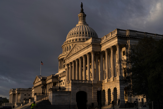 Снимка: Сенатът на американския Конгрес одобри помощта за Украйна, Израел и Тайван