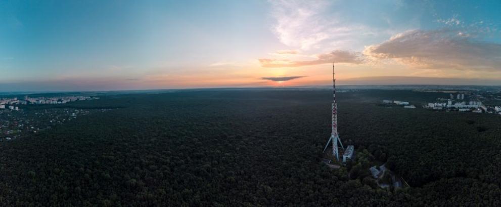 Снимка: 240-метровата телевизионна кула в Харков е разрушена