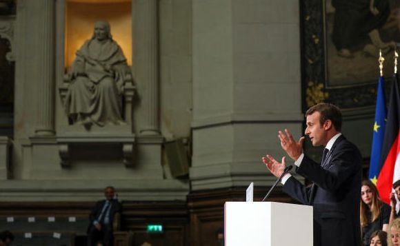 СподелиФренският президент Еманюел Макрон произнесе реч в Сорбоната която се