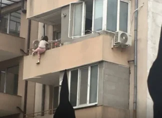 Жената е имала намерение да скочи от терасата си на четвъртия етаж