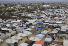 Палатков лагер в Рафах с палестинци,