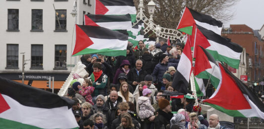 Ирландия признава Палестина
