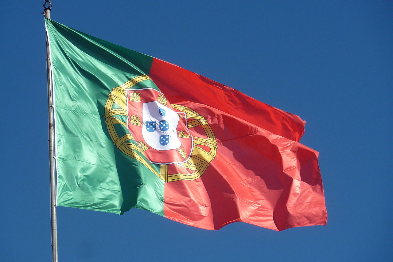 Португалия знаме
