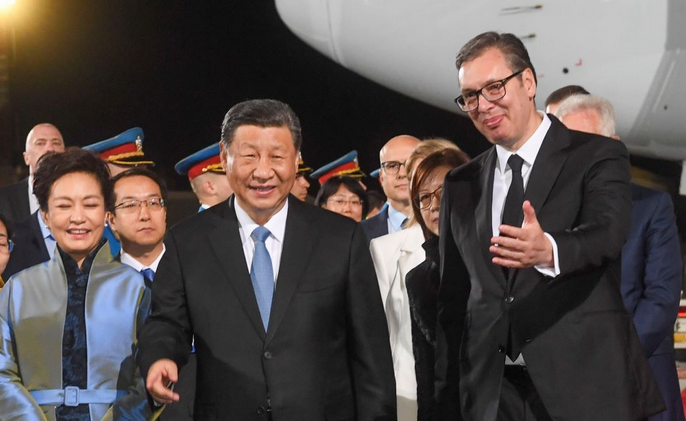 Александър Вучич посрещна китайския президент в Белград
