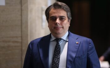 Асен Василев