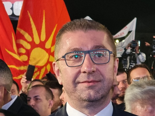 СподелиМакедонският премиер Християн Мицкоски заяви че страната му няма да