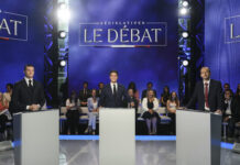 Бардела, Атал и крайнолевият Манюел Бомпар на предизборен дебат