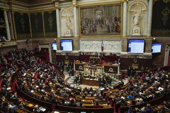 СподелиВъв Франция днес се произвежда първият тур на предсрочните избори