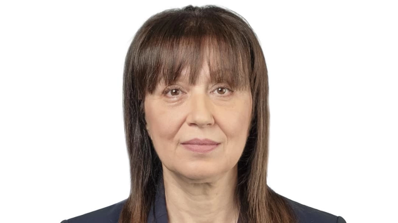 СподелиФилиз Хюсменова от ДПС подава оставка като депутат от парламента