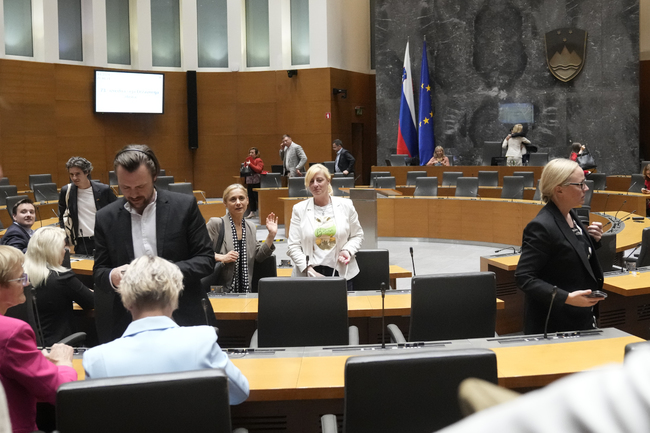 СподелиСловенският парламент одобри с мнозинство признаването на независима палестинска държава