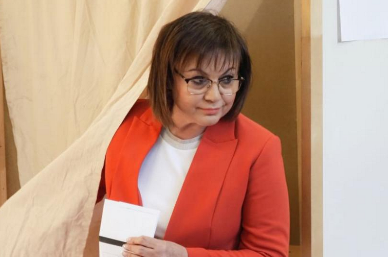СподелиКорнелия Нинова подава оставка като председател на БСП Това съобщи самата