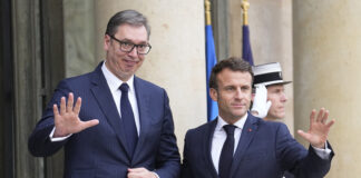 Сръбският президент Александър Вучич и френският му колега Еманюел Макрон