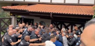 Пред Боянските сараи се стигна до сблъсъци