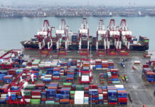 Чуждите инвестиции в Китай спадат с близо 30 на сто през първите десет месеца на годината