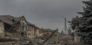 Москва съобщи, че е превзела село край град Курахово в Източна Украйна