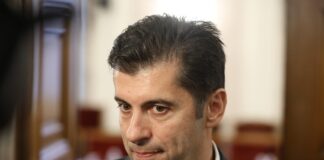 При избора България или Пеевски, ГЕРБ избраха Пеевски, написа Кирил Петков във Фейсбук