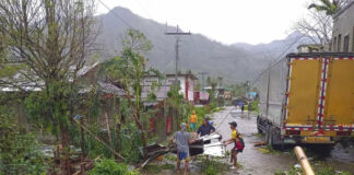 Тайфунът "Ман-И" връхлетя Филипините, причинявайки щети