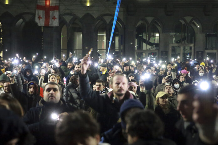 Девета вечер на проевропейски протести в Грузия