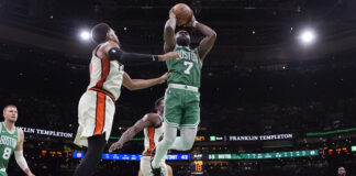 Джейлън Браун от Бостън беше глобен от Националната баскетболна асоциация заради жест