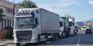 Интензивен е трафикът на някои гранични пунктове с Румъния, Гърция и Турция на изход за товарни автомобили