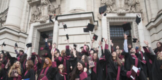 ОБНОВЕНА Факултетът по журналистика и масова комуникация отбелязва полувековния си юбилей с тържествена церемония за дипломиране на випуск 2024