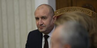 ОБНОВЕНА Радвам се, че парламентът започва да работи по същество, каза президентът Радев на срещата с ГЕРБ-СДС