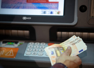 България е получила безвъзмездно 70 млрд. лв. европейско финансиране за 35 години Пари, евро