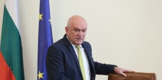 Парламентът да даде мандат на служебния кабинет за подписване на споразумението за сътрудничество в областта на сигурността с Украйна, призова Димитър Главчев