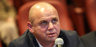 "БГ туризъм - Зима 2024/2025"
                                                                                                Развитието на региона като мисия и успешната симбиоза между съседните общини коментираха кметовете на Разлог и Банско на форум, организиран от БТА