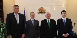 Служебният премиер обсъди развитието на българския футбол с президентите на УЕФА и БФС