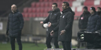 Ван Бронкхорст напуска поста си на старши треньор на Бешикташ