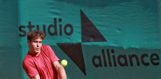 Динко Динев загуби на полуфиналите на турнира от веригата UTR Pro Tennis Tour в Благоевград