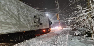 Гръцките власти спират преминаването на товарни автомобили над 3,5 тона след граничния преход „Промахон“, съобщиха от „Гранична полиция“
